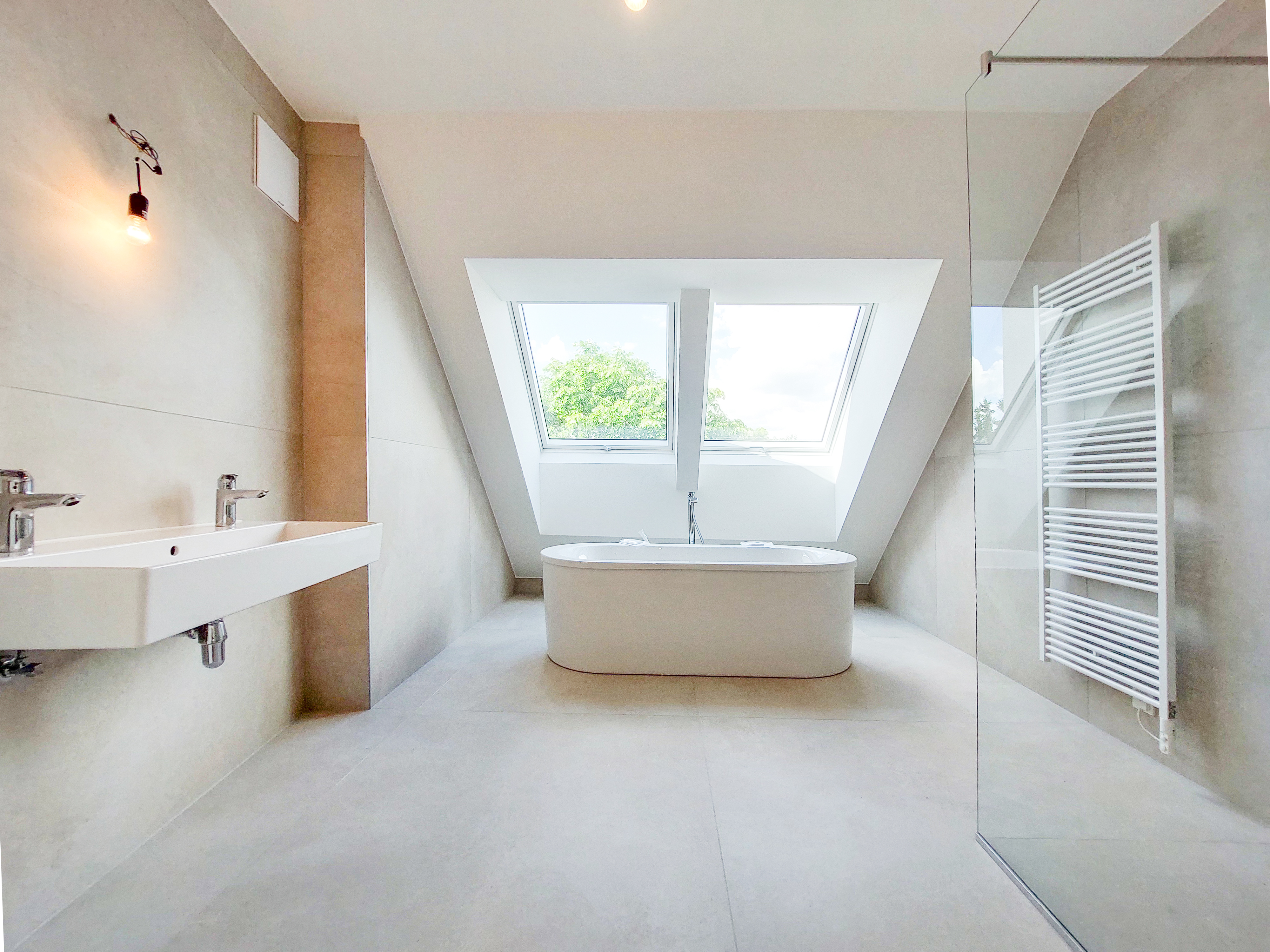 Badezimmer in der Lobaugasse 25