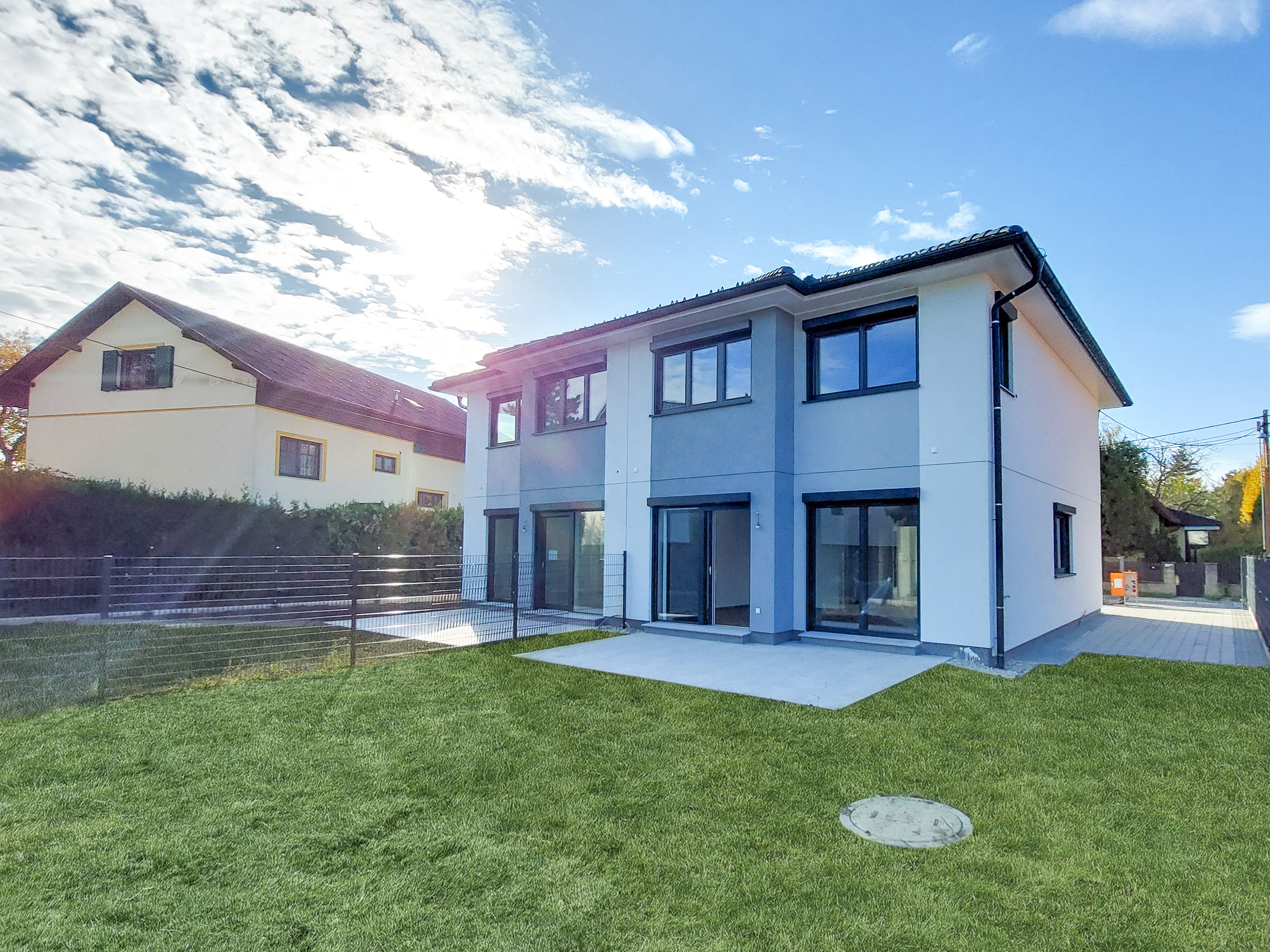 Ispergasse 45 - H1-06_mitRasen_v2.jpg