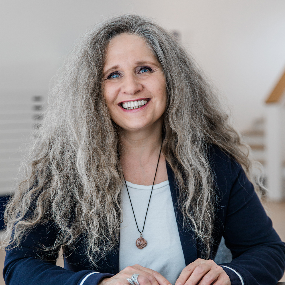 MA_1000x1000pxAndrea H.jpg