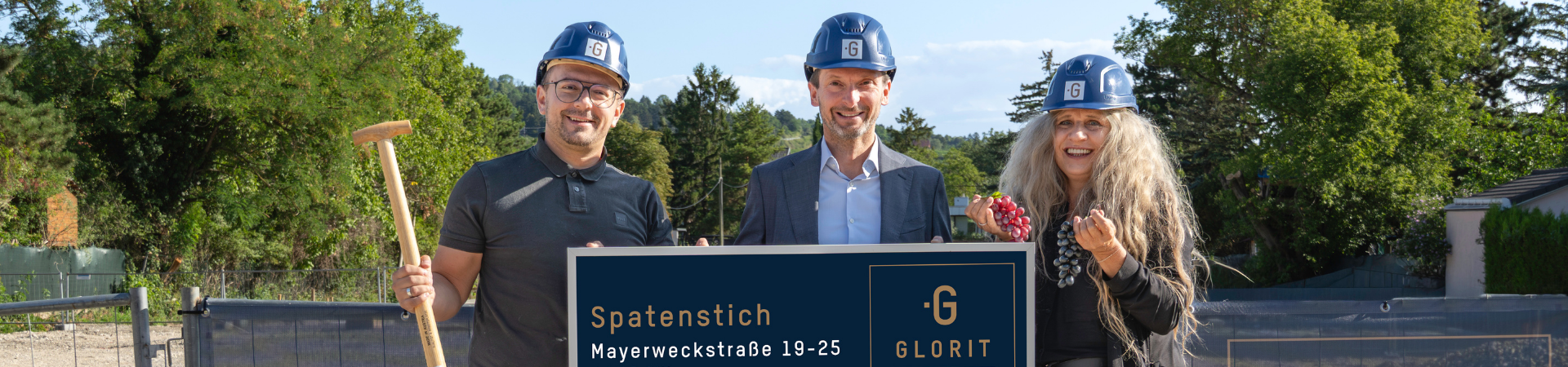 Spatenstich in Strebersdorf Glorit errichtet 16 Häuser auf Eigengrund am Fuße des Bisambergs.png